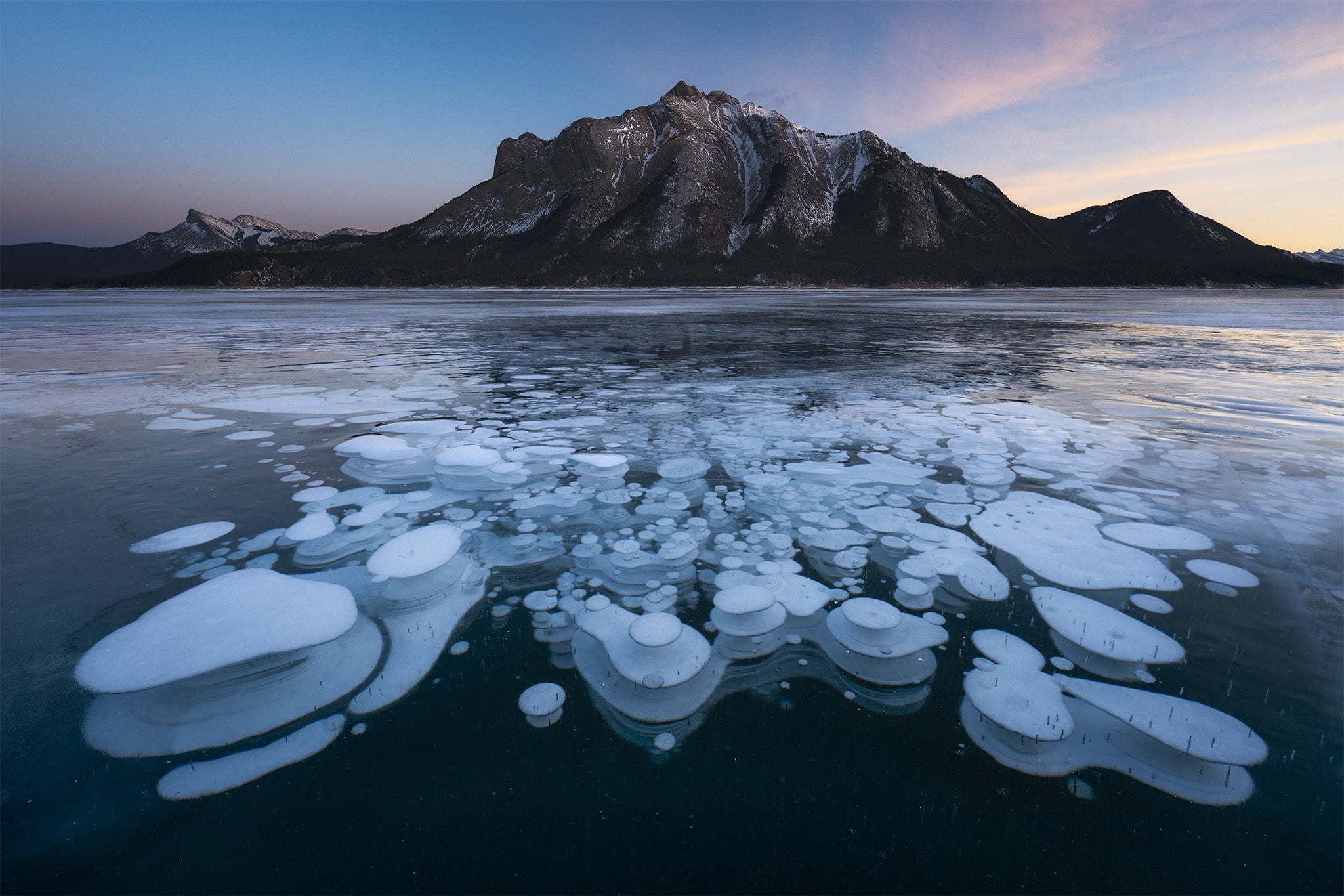 Abraham Lake Ice Bubbles: A Photographer's Guide to Alberta's Most Otherworldly Winter Location